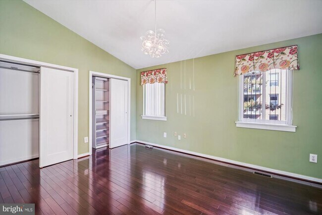 Building Photo - 8934 Battery Pl