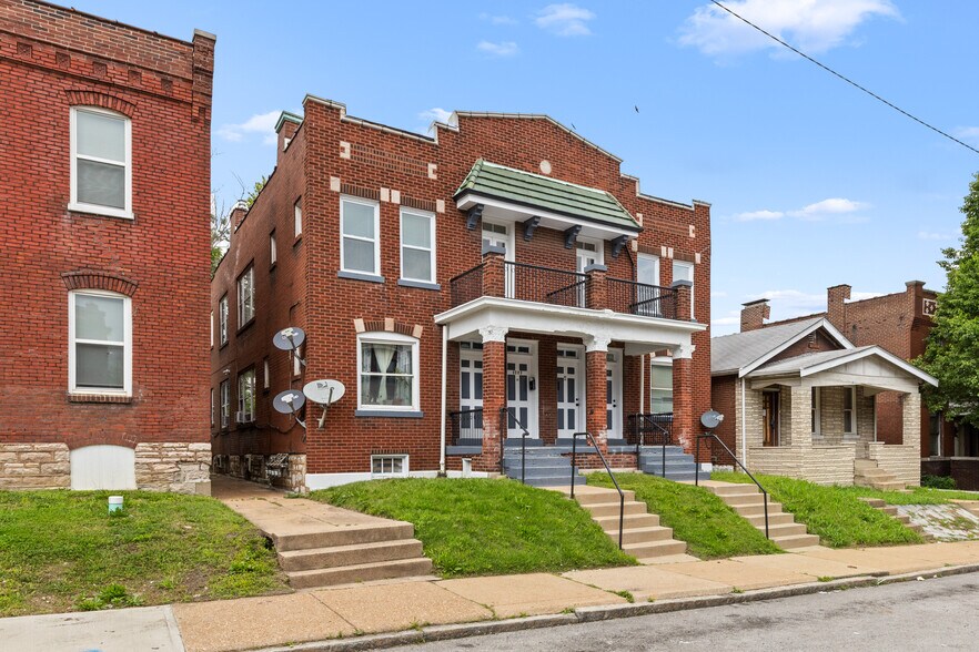 Building Photo - 3453 Miami St