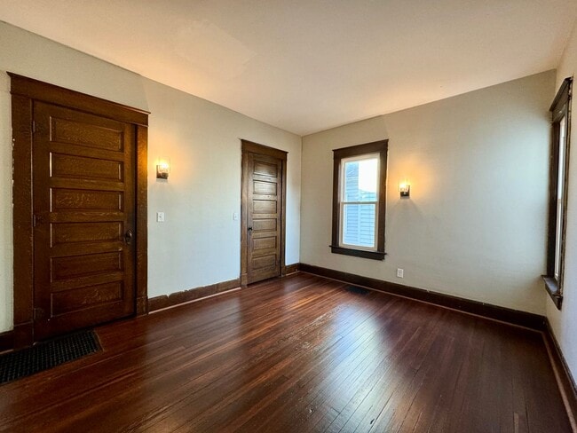 Building Photo - Historic Charm Meets Modern Comfort – Reno...