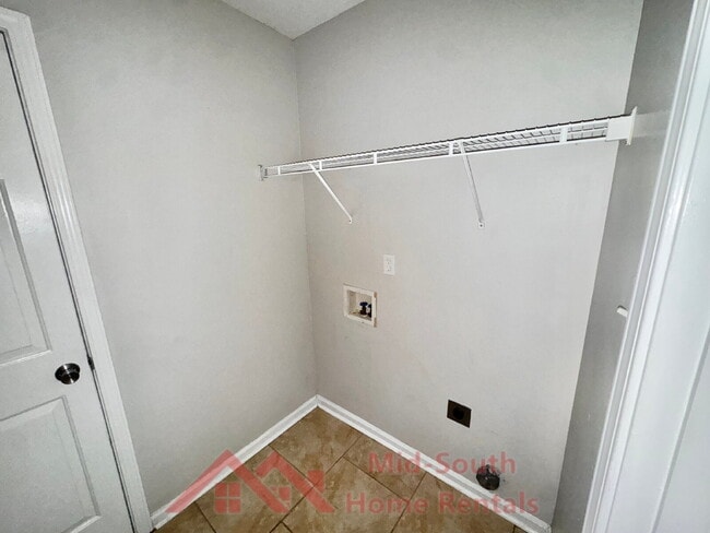 Building Photo - 55 Oakridge Cove