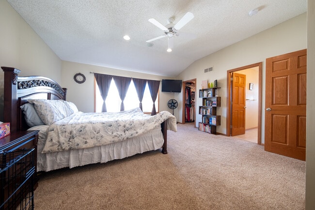 Building Photo - 1838 Penstemon Ln
