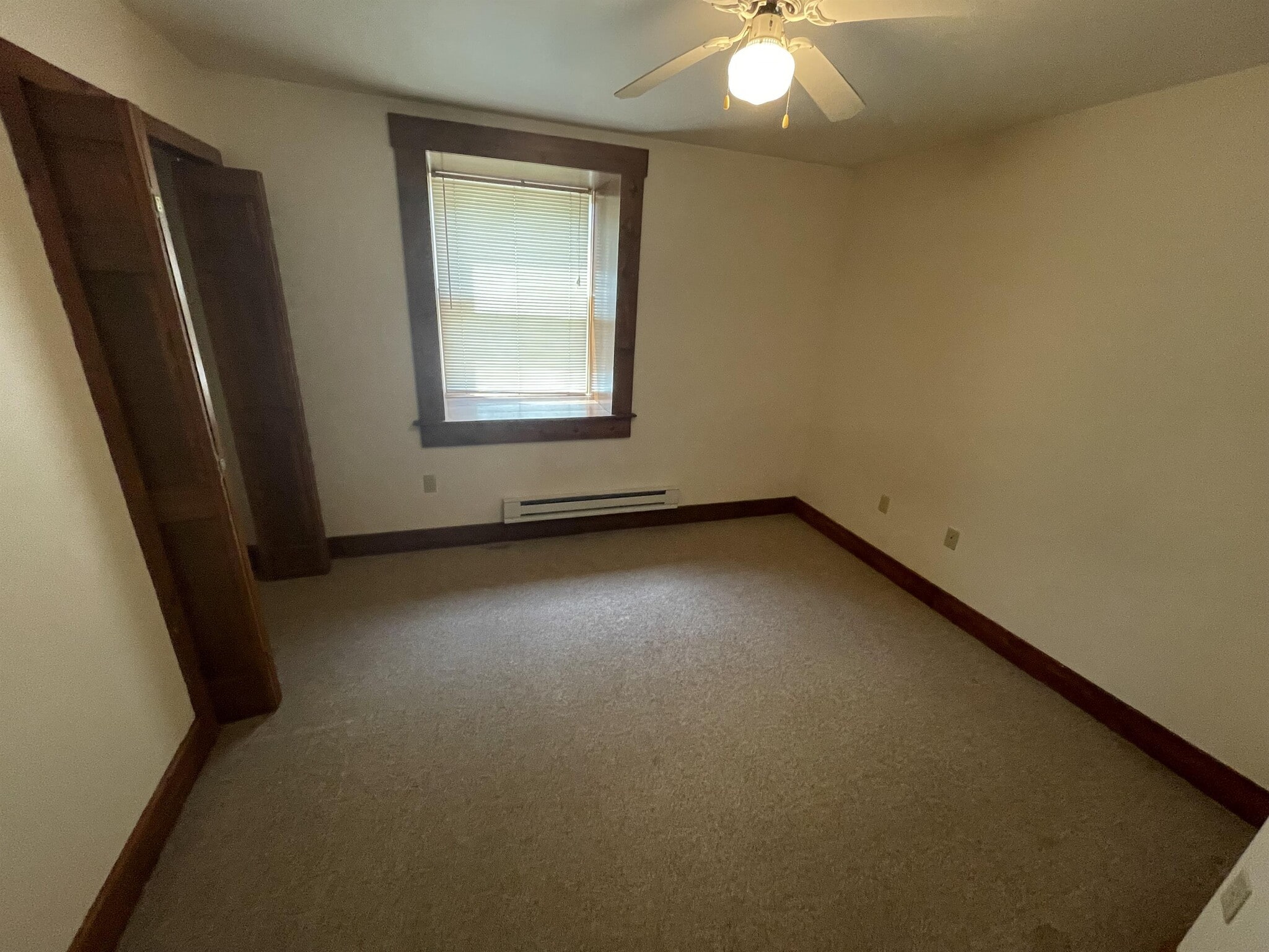 Building Photo - 214 Wood St