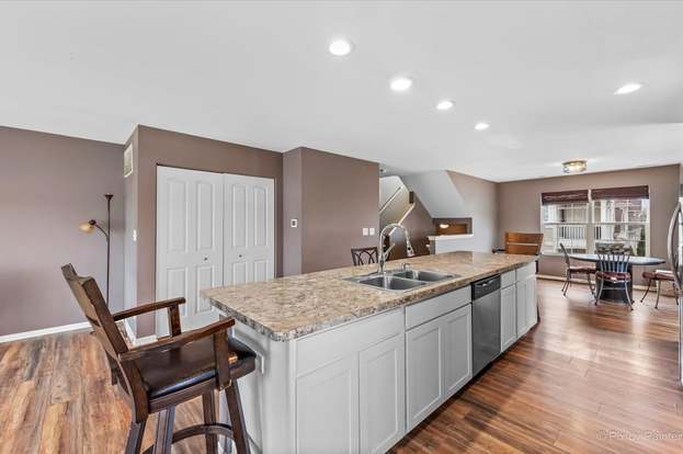 Building Photo - 2270 Aurora Dr