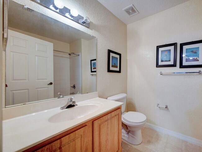 Building Photo - 4019 Venetian Bay Dr