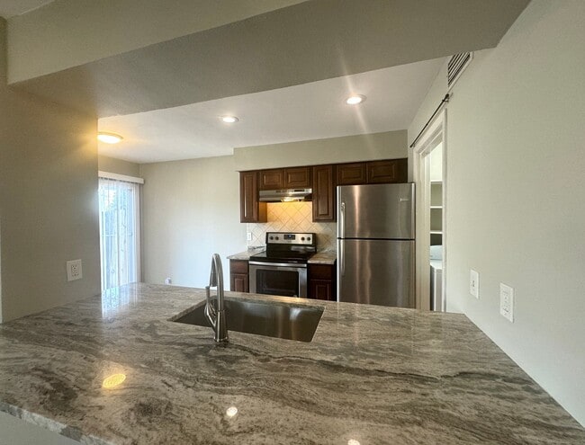 Building Photo - 1703 Coronado Hills Dr