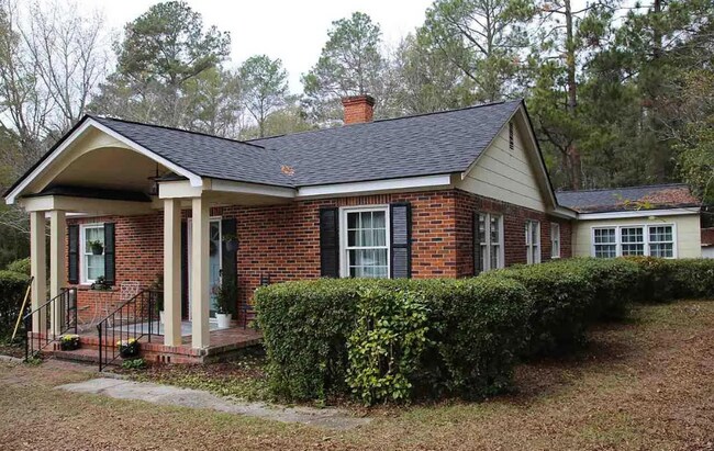 Building Photo - 928 W Lydia Hwy