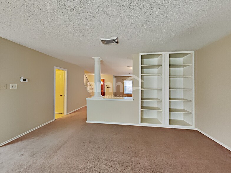 Building Photo - 18027 Redriver Song