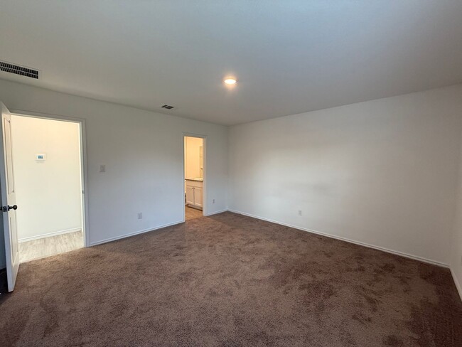 Building Photo - Dream Home in Seguin- 3 Bedroom / 2 Bath -...