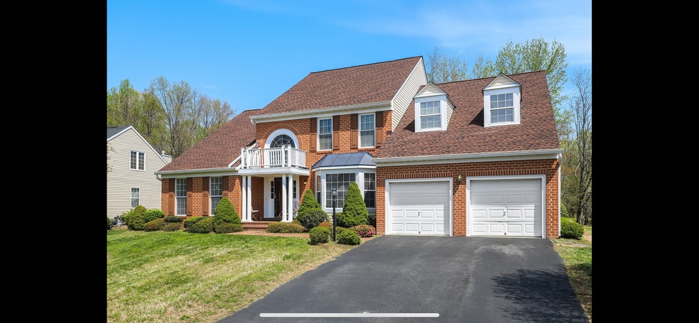 Primary Photo - 706 James Ridge Rd