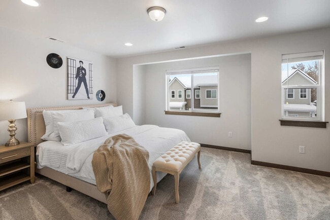 Building Photo - 2942 W Babcock St