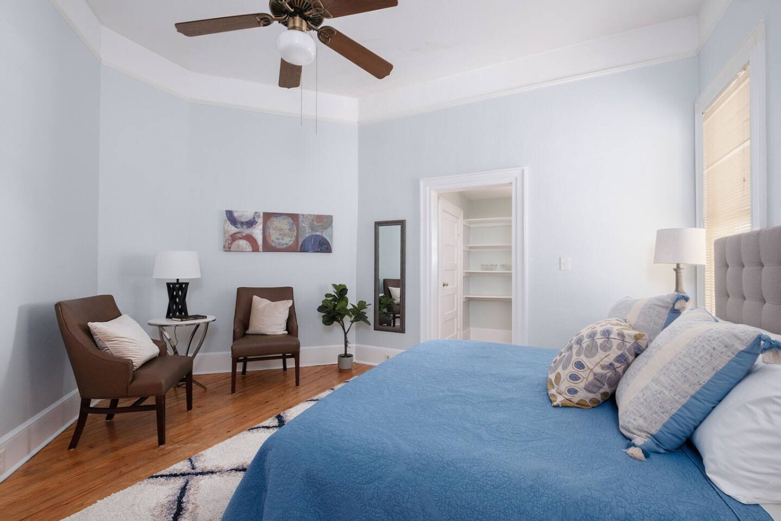 Building Photo - 240 SW 3rd St