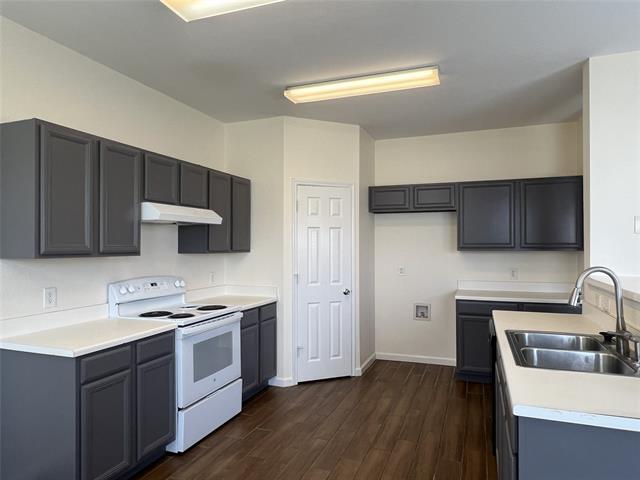 Building Photo - 2323 Dogwood Dr