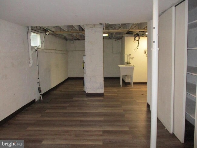 Building Photo - 5945 Franconia Rd