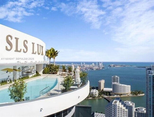 Building Photo - 801 S Miami Ave