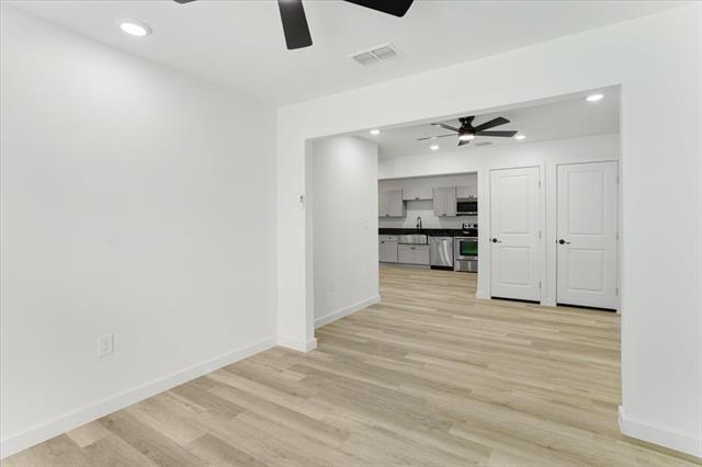 Building Photo - 2149 Willow Pl