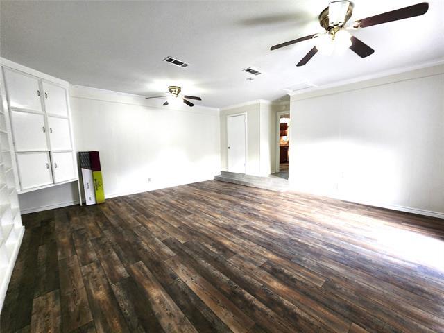 Building Photo - 1401 E Sherman Dr