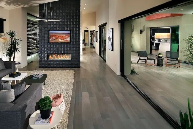 Building Photo - 2240 Sky Pointe Ridge Dr