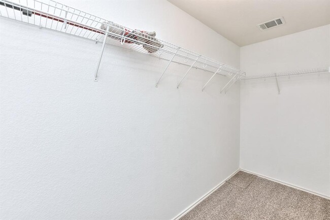 Building Photo - 233 Brandons Way
