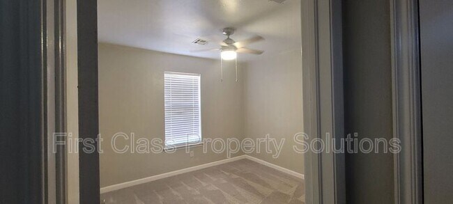 Building Photo - 2816 SE 95th St