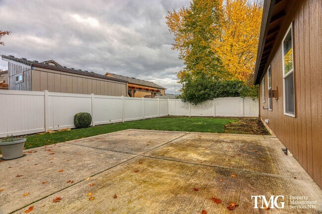 Building Photo - Charming Ranch in Desirable East County with Private Fenced Yard