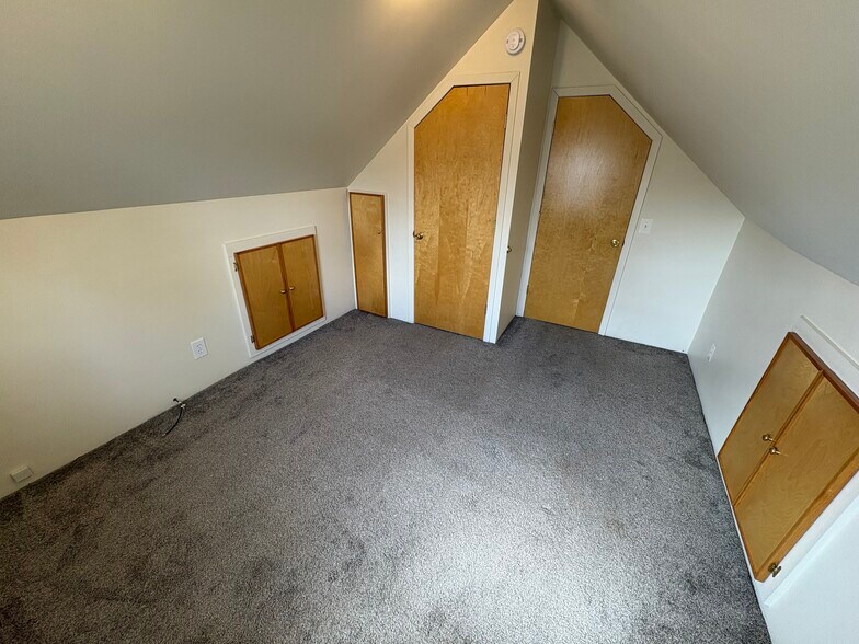 Building Photo - 54 Francine Ave