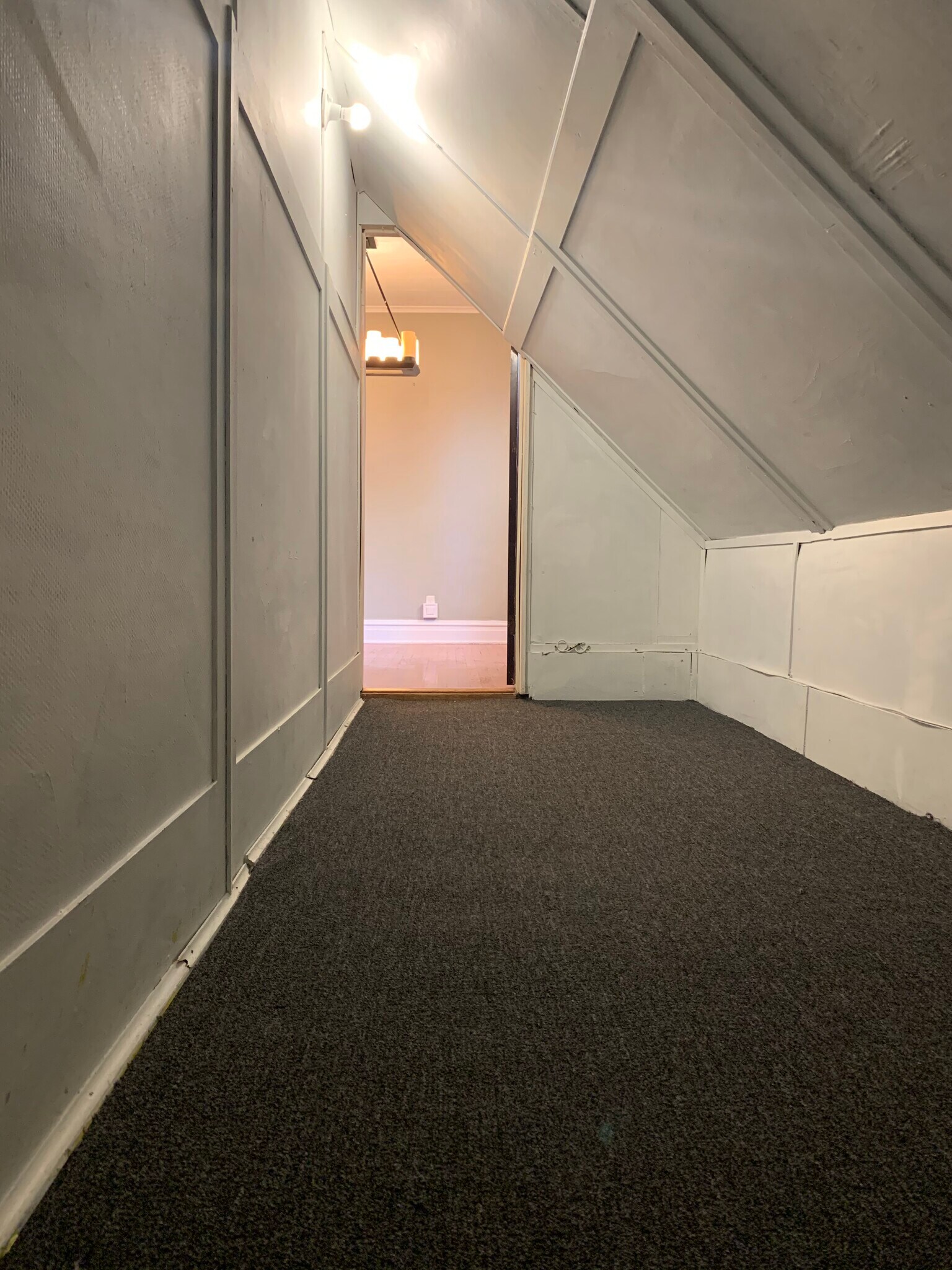 Storage Room Interior - 4704 W Waveland Ave