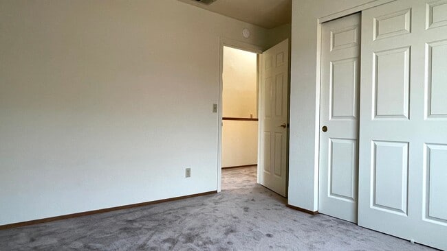 Building Photo - 1124 Calle Almaden