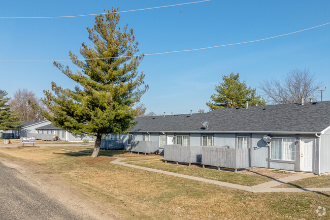 Building Photo - Bradlee Park Apartments