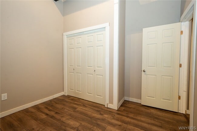 Building Photo - 2335 Main St