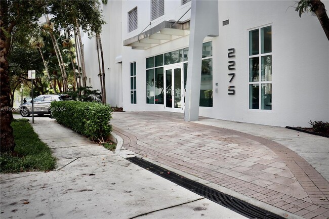 Building Photo - 2275 Biscayne Blvd Blvd