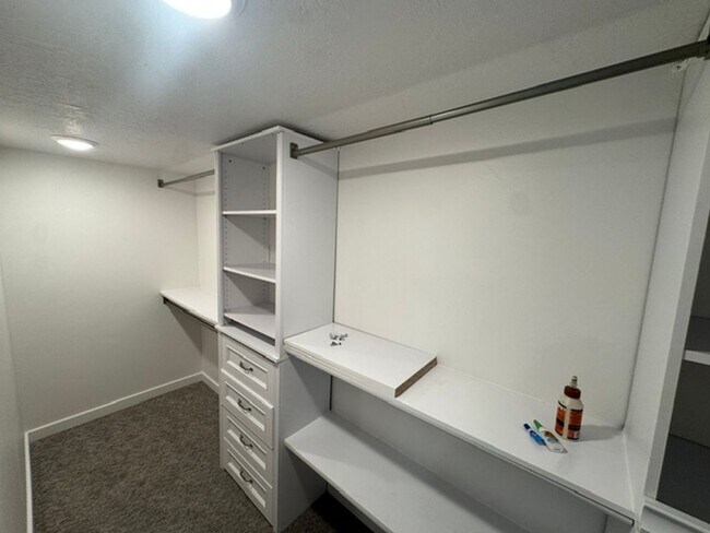 Building Photo - 2804 W 2710 N