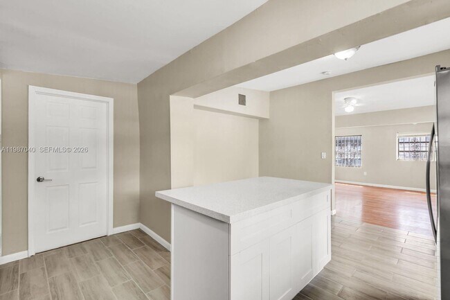 Building Photo - 6321 NW 20th Ave