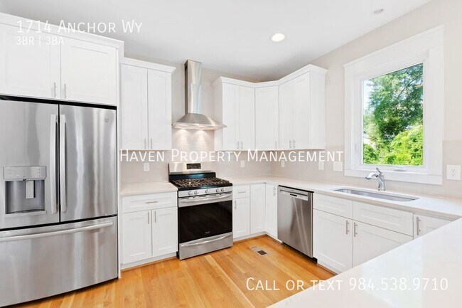 Building Photo - 1714 Anchor Wy