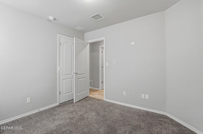 Building Photo - 1004 Aircoupe Way