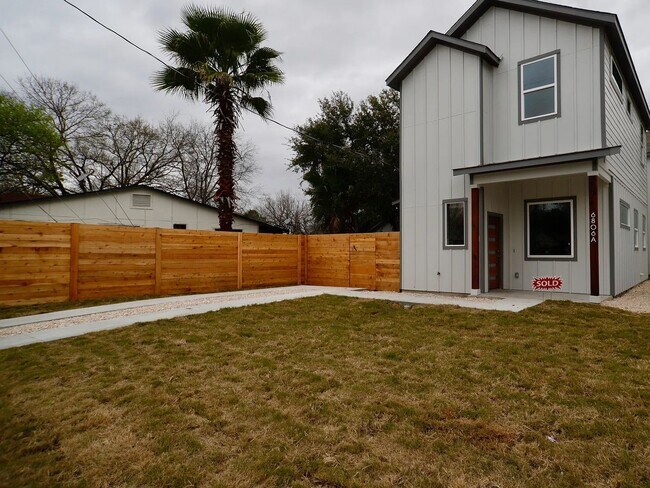 Primary Photo - Montopolis Farmhouse Modern