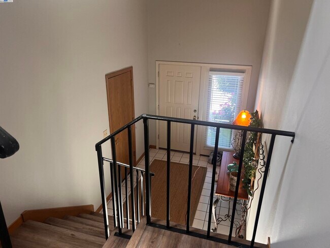 Building Photo - 37 Binnacle Hill