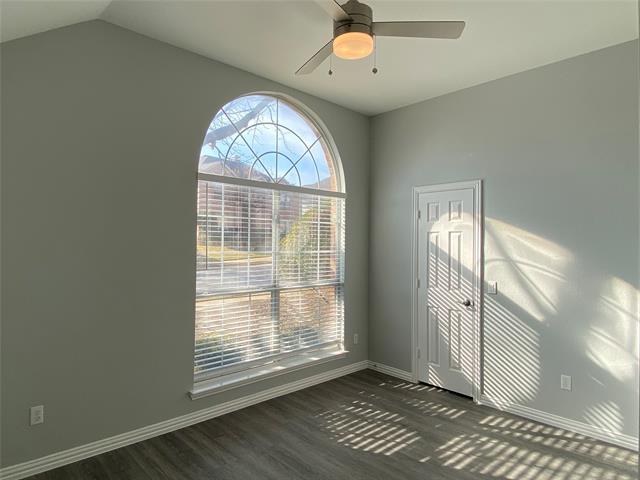 Building Photo - 429 Crestview Point Dr