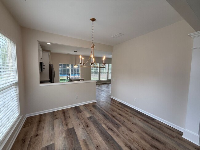 Building Photo - 3404 Laurenhurst Ln