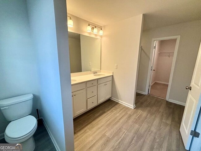 Building Photo - 2809 Ridgeview Dr