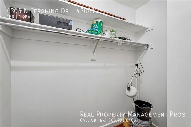 Building Photo - 4304 N Pershing Dr