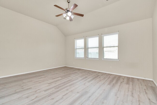 Building Photo - 3018 Shadowbrook Chase Ln