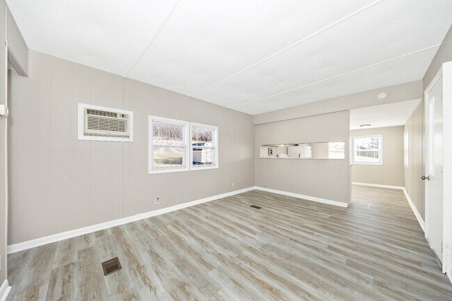 Building Photo - 5201 Amos Reeder Rd