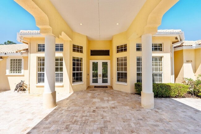 Building Photo - 8668 Marlamoor Ln