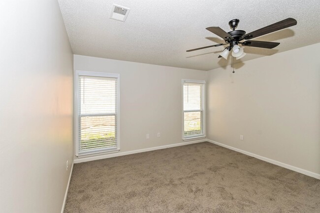 Building Photo - 7360 Red River Cove