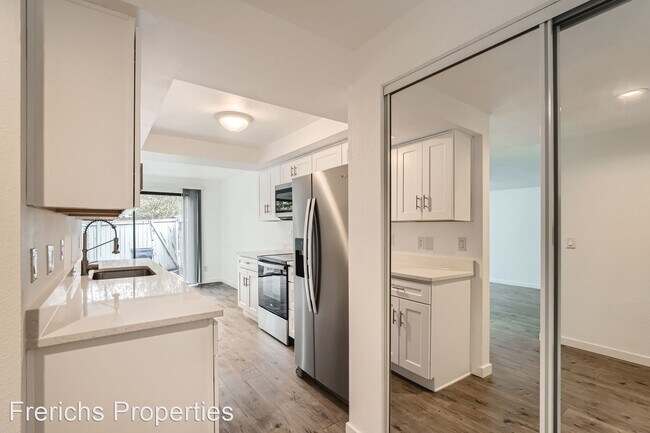 Building Photo - 3 br, 2.5 bath House - 2919 27th St SE