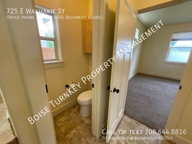 Building Photo - 725 Washakie St E