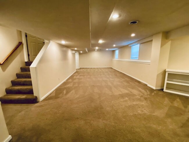Building Photo - {8514}  Village of Kensington + Finished B...
