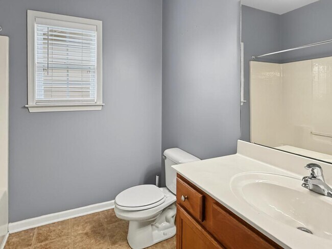 Building Photo - 1406 Parkland Way