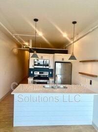 Building Photo - 1831 W Michigan St