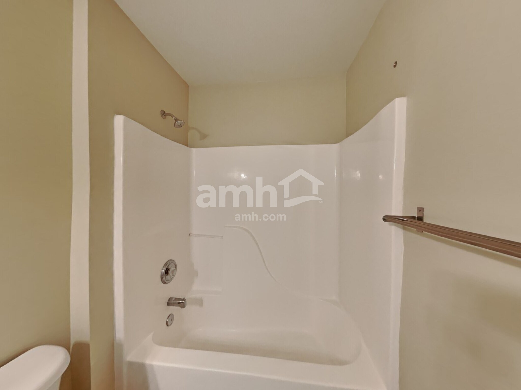 Building Photo - 136 Heywatchis Dr